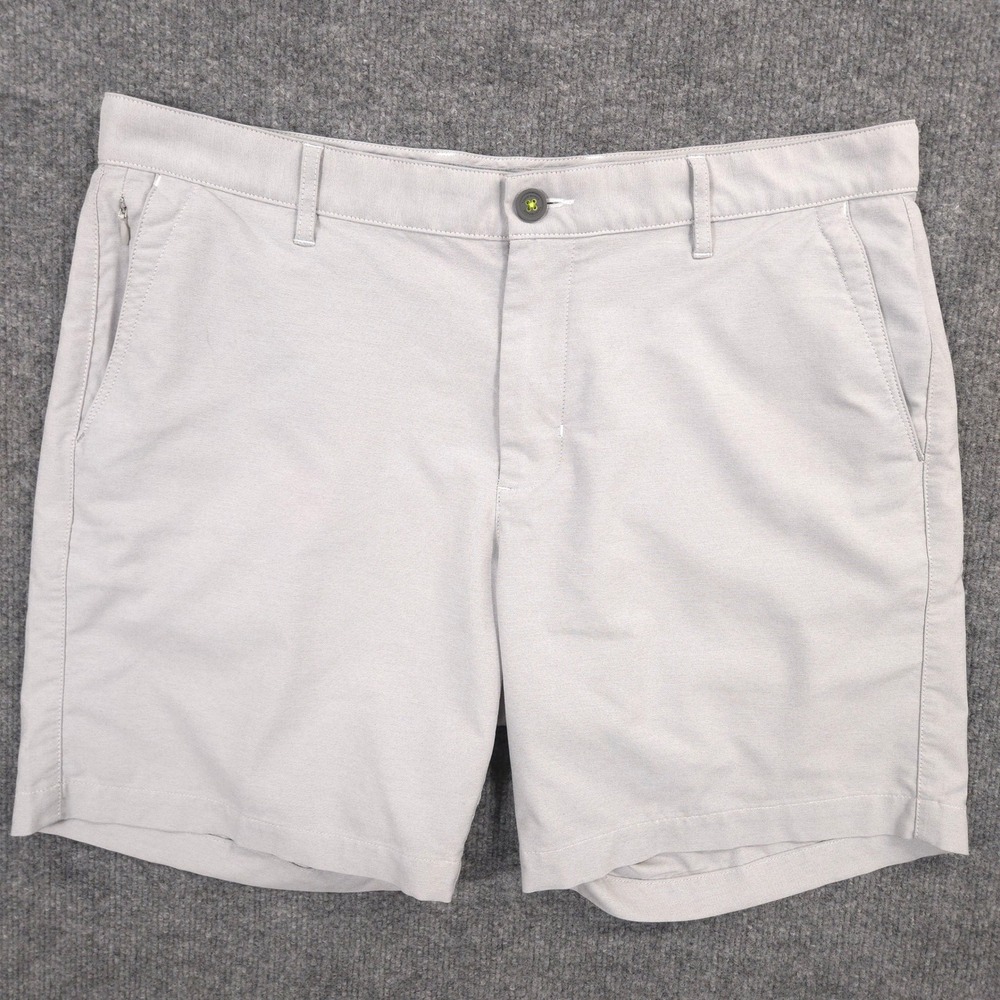 Tommy Bahama Chip Shot Shorts Mens 36 Light Gray Performance Golf Chino Preppy